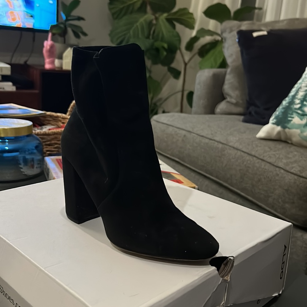 Black booties perfect for a night out!